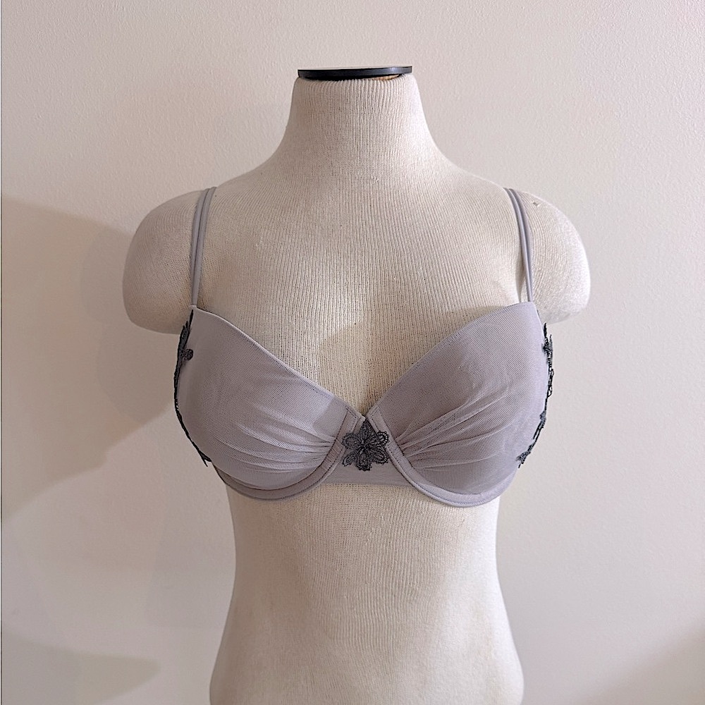 Ambrielle Lavender Lilac Purple Mesh Lace Bra 38D NWOT